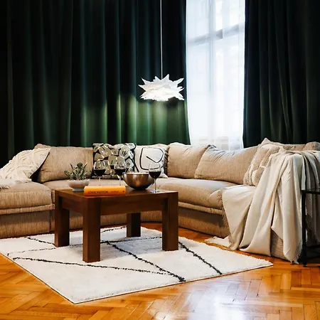 Fireplace Retreat 115m2 With Balcony Old Town * Belgrad